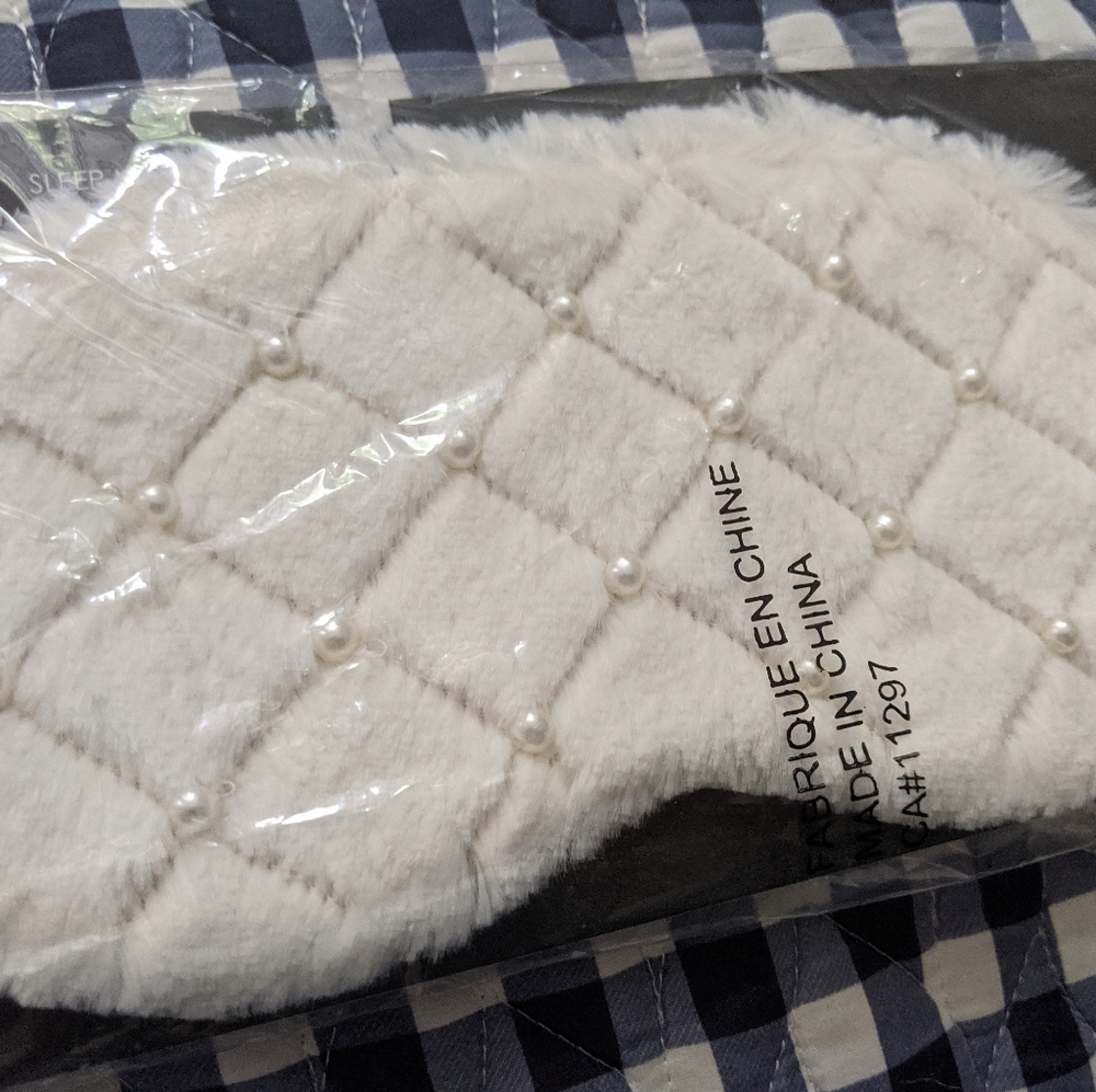 Eye mask